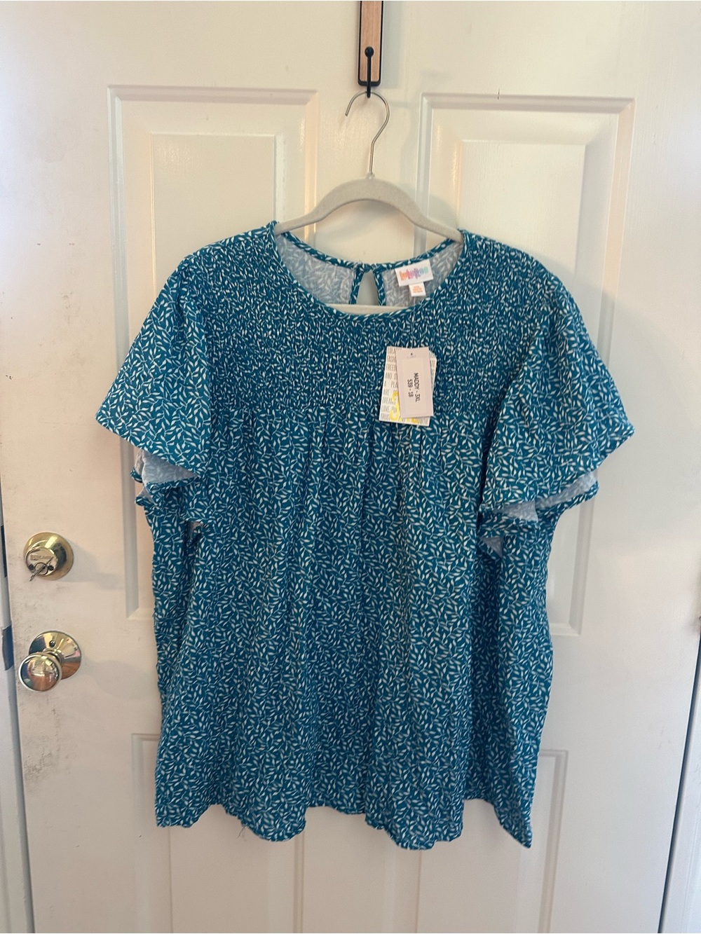 LuLaRoe Teal Printed Short Flutter Sleeve Tunic